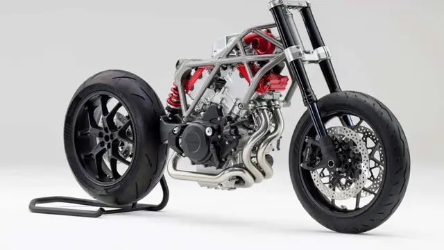 Honda Baru-baru ini menghebohkan dunia otomotif dengan pengumuman inovatif mengenai pengembangan mesin V3 supercharger yang akan menjadi andalan pada model motor terbaru mereka. Langkah ini menunjukkan komitmen Honda untuk menghadirkan teknologi yang lebih canggih, efisien, dan berperforma tinggi di segmen motor sport dan naked bike.