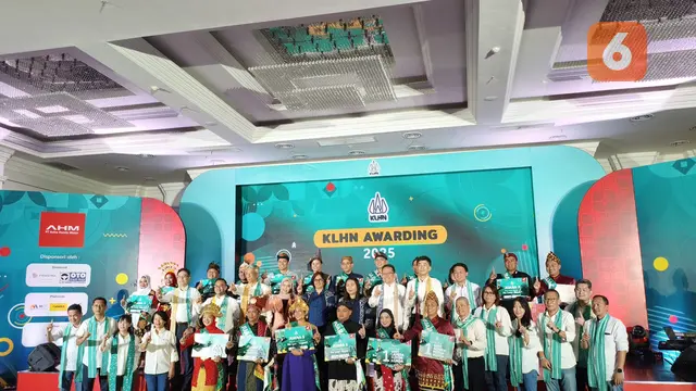 Kontes Layanan Nasional Honda 2025 merupakan ajang bergengsi yang diadakan oleh PT Honda Prospect Motor (HPM) untuk meningkatkan kualitas layanan purna jual di seluruh Indonesia. Acara ini bertujuan untuk mendorong tenaga layanan resmi Honda agar terus meningkatkan kompetensi, profesionalisme, dan pelayanan terbaik kepada pelanggan, sehingga pengalaman pemilik Honda semakin memuaskan dan loyalitas terhadap merek ini semakin tinggi.