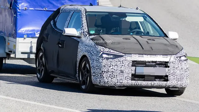 Dalam beberapa bulan terakhir, berbagai rumor dan spekulasi mengenai peluncuran varian terjangkau dari Tesla Model Y semakin menguat. Tesla, sebagai salah satu produsen mobil listrik terbesar di dunia, diketahui tengah mempersiapkan model baru yang lebih ramah di kantong, guna menjangkau pasar yang lebih luas.